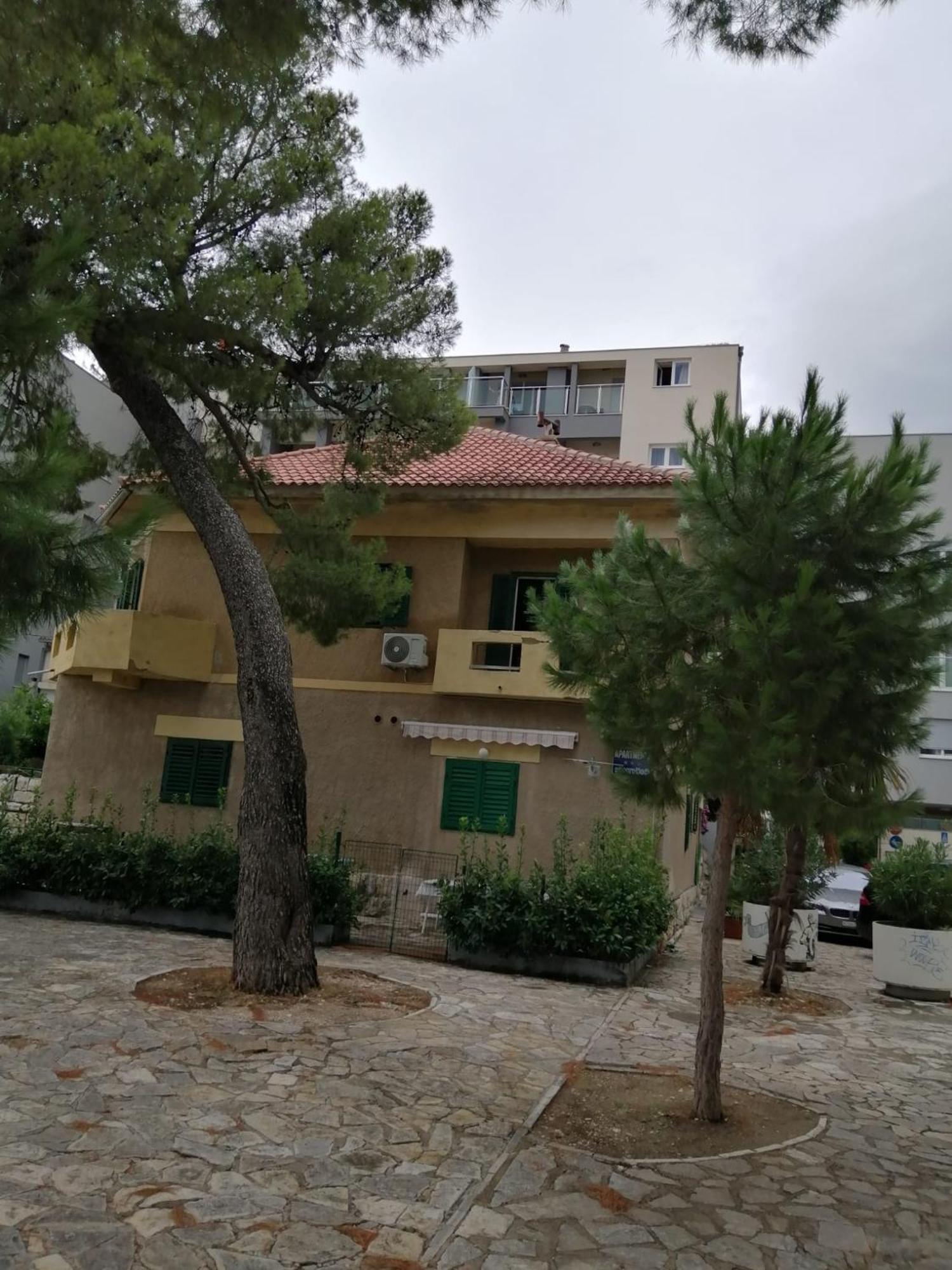 Apartment On The *